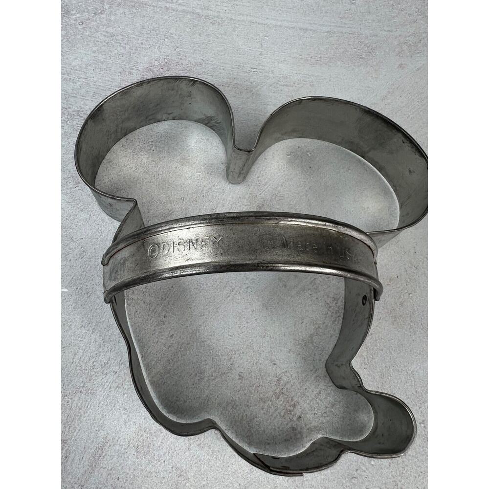 Vintage Walt Disney Productions Mickey Mouse Face Head‎ Metal Cookie Cutter - 5"